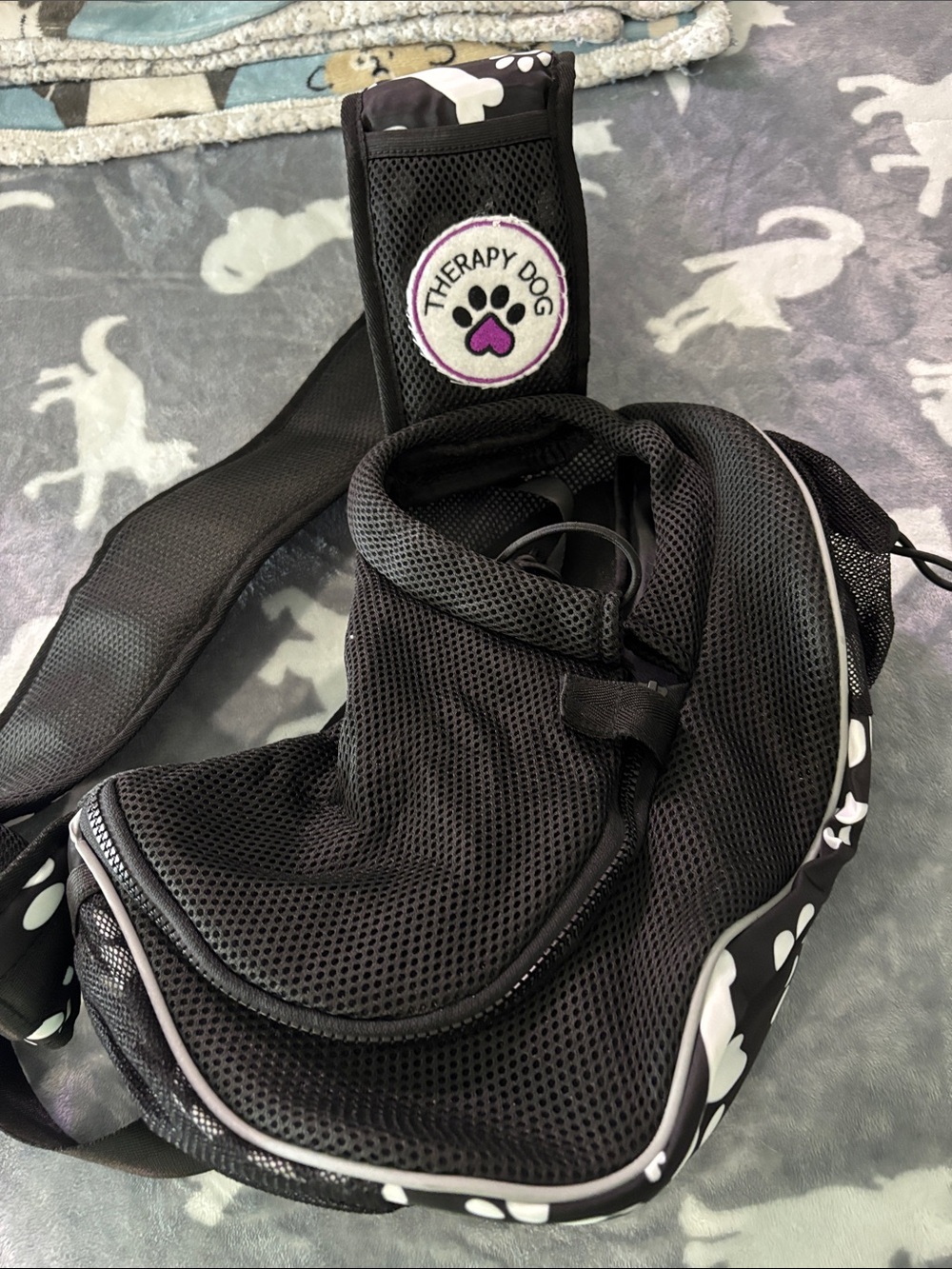 Small dog chest bag. Fit for small chihuahua or Yorkie.
